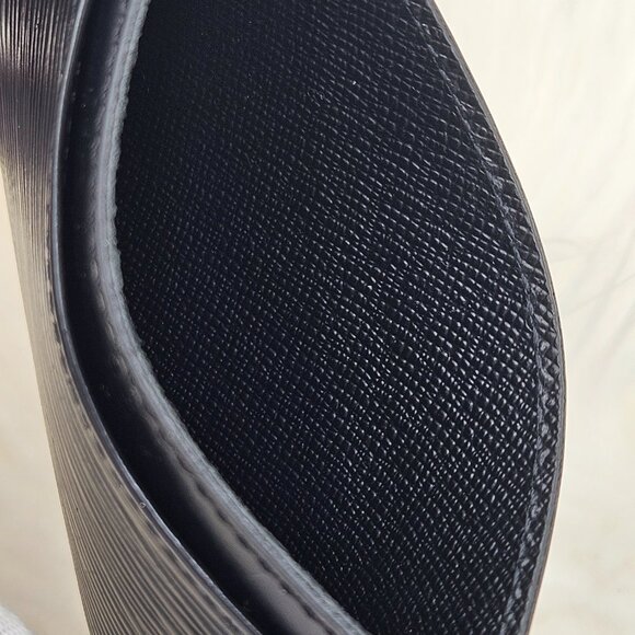 Louis Vuitton  Black Epi Compact Cardholder - Picture 12 of 13